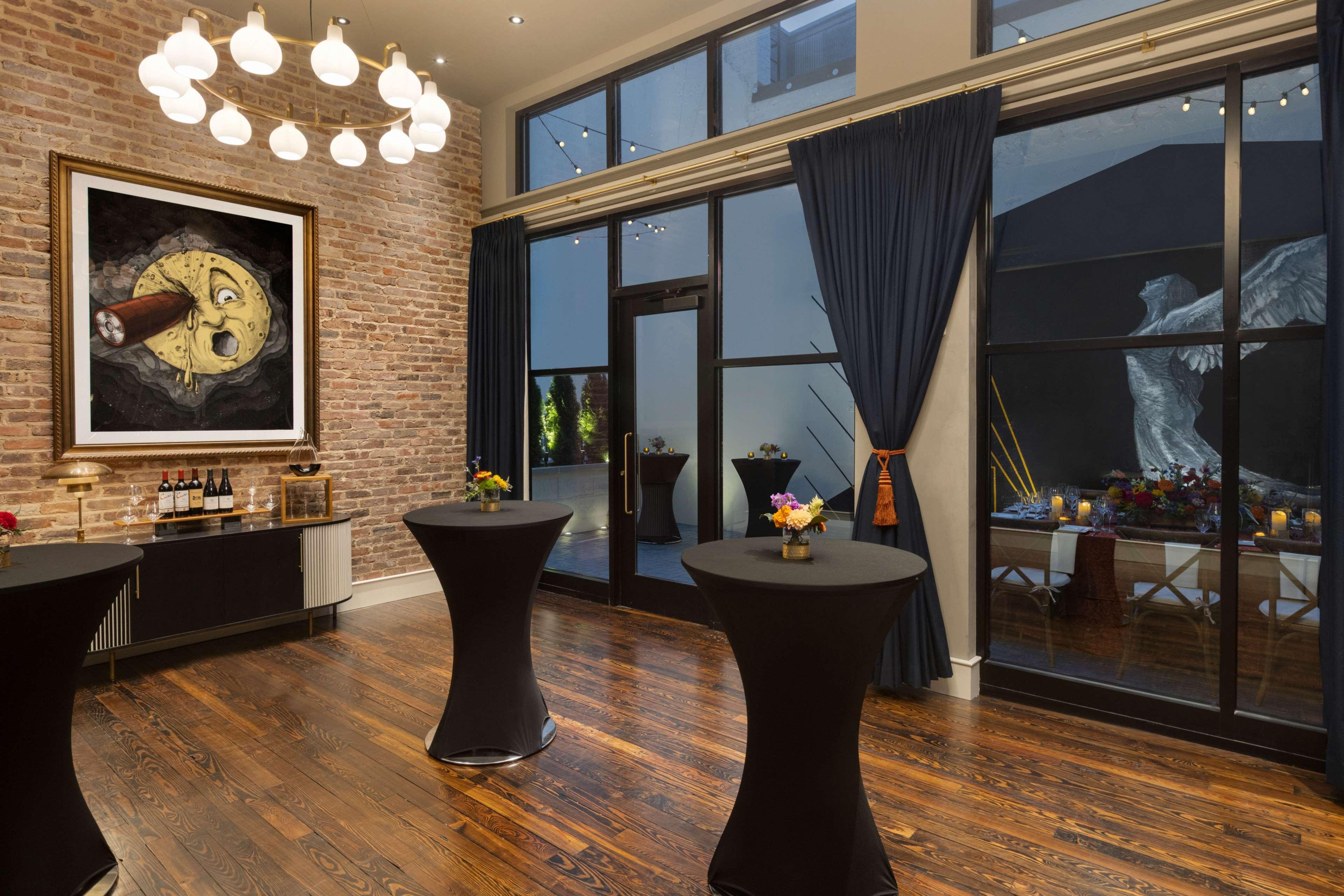 106 Jefferson Huntsville, Curio Collection By Hilton 외부 사진