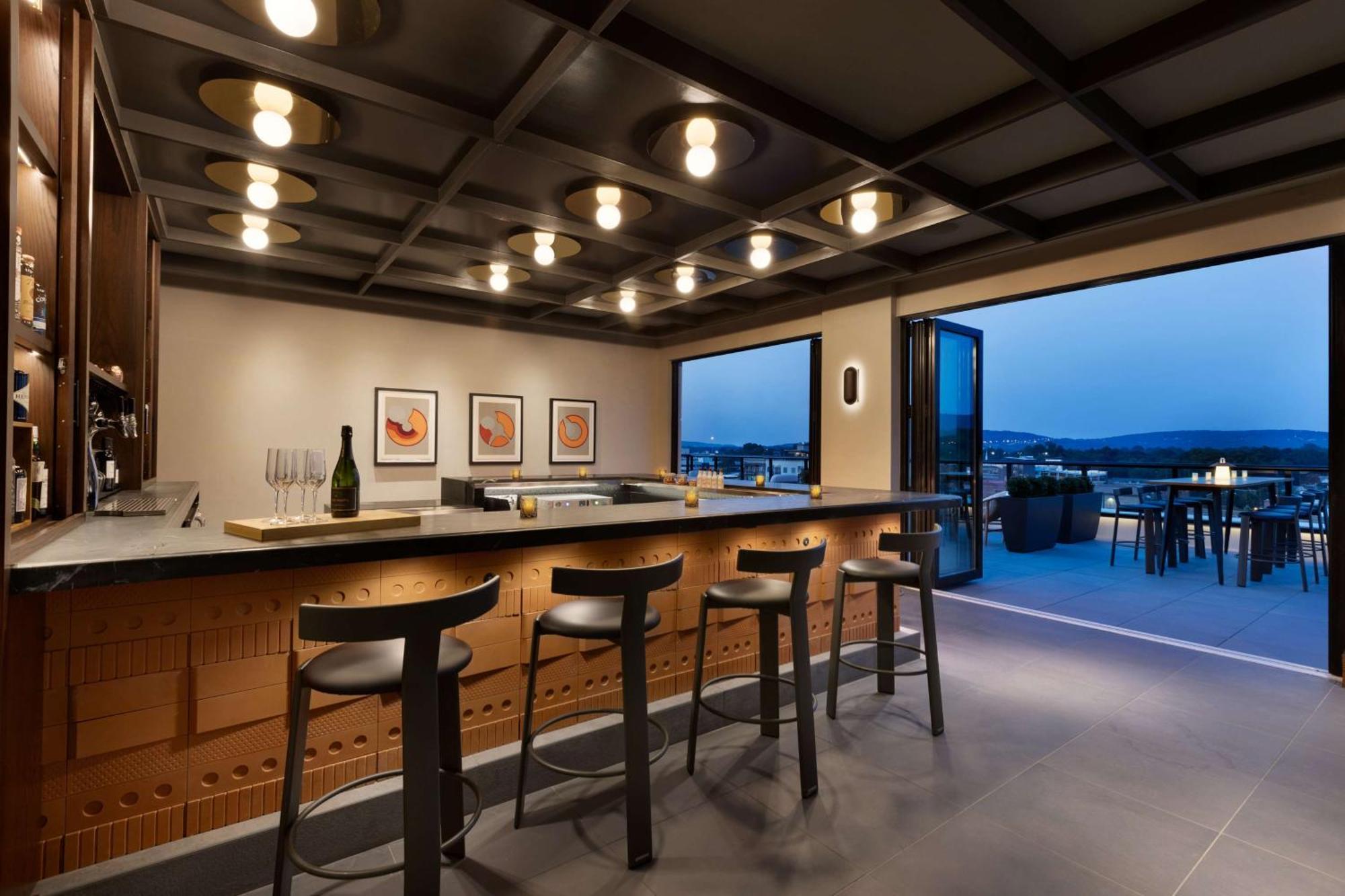 106 Jefferson Huntsville, Curio Collection By Hilton 외부 사진