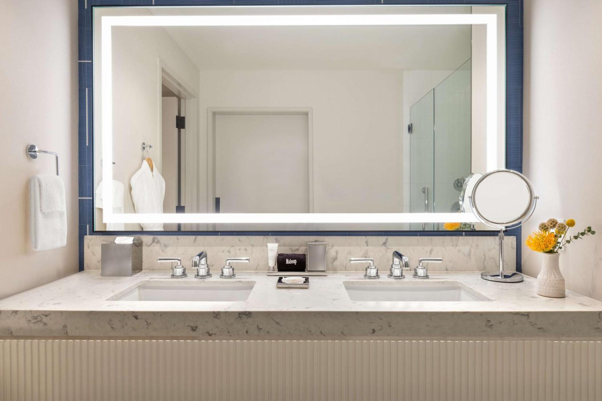 106 Jefferson Huntsville, Curio Collection By Hilton 외부 사진