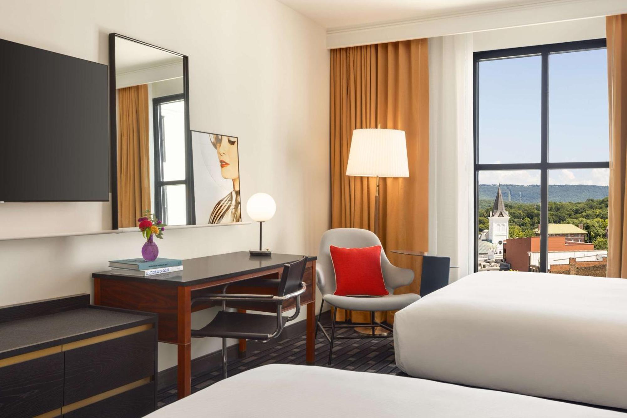 106 Jefferson Huntsville, Curio Collection By Hilton 외부 사진