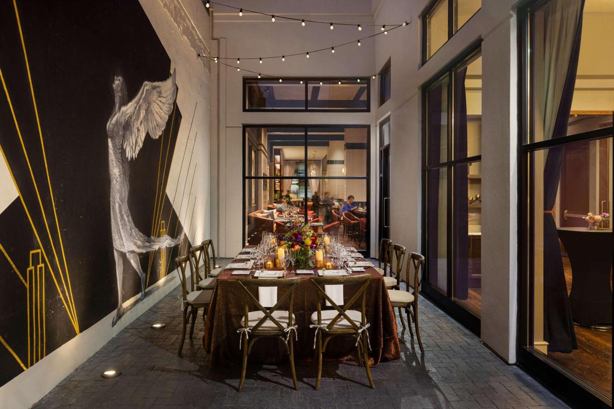 106 Jefferson Huntsville, Curio Collection By Hilton 외부 사진